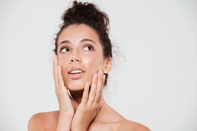 10 Health Benefits of Turmeric: You Should know 8 Bright skin, healthy skin
Glowing skin-rablid.com
